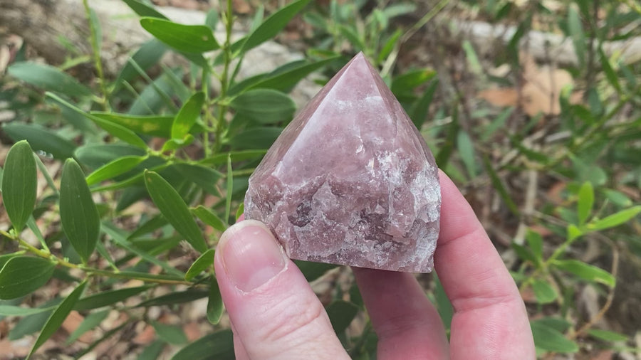 Strawberry Quartz - Top Polished Generator